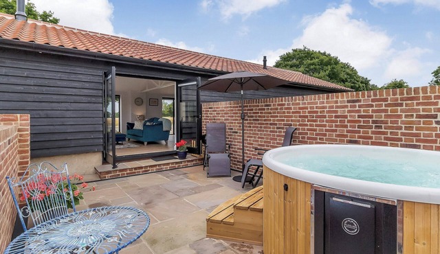 1 bedroom accommodation in Stowupland, near Stowmarket