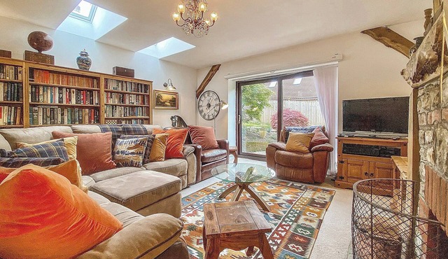 1 bedroom accommodation in Warminster