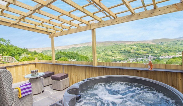 1 bedroom accommodation in Ammanford