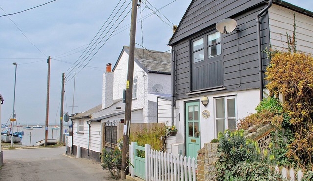 1 bedroom accommodation in West Mersea, near Colchester
