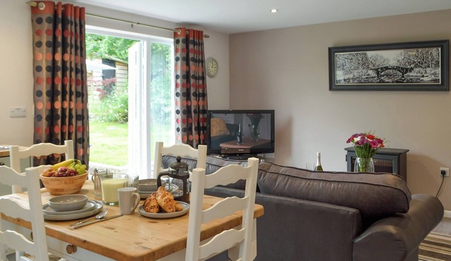 1 bedroom accommodation in Cross Inn