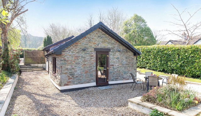1 bedroom accommodation in Aley, Over Stowey