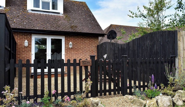 1 bedroom accommodation in Herne Common, near Herne Bay