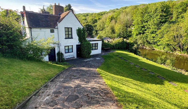 1 bedroom accommodation in Jackfield