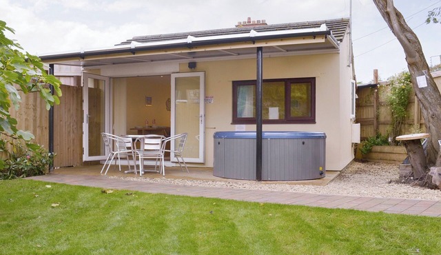 1 bedroom accommodation in Clandown, near Radstock