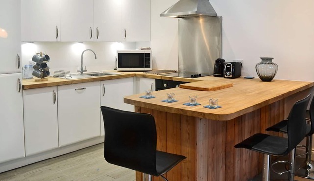 1 bedroom accommodation in Stewarton