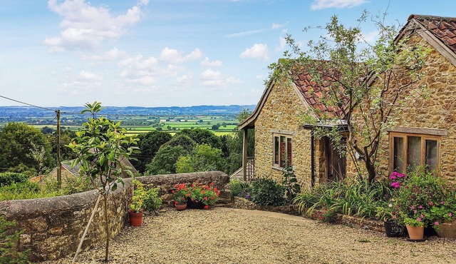 1 bedroom accommodation in Cucklington, near Wincanton