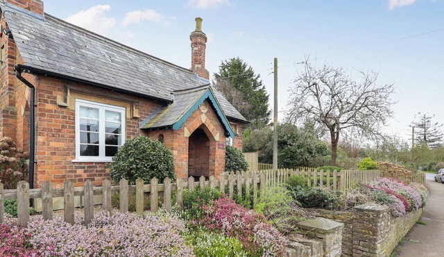 1 bedroom accommodation in Ham, near Berkeley