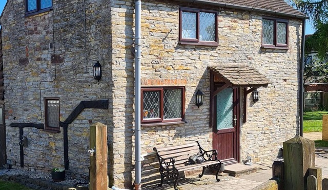 1 bedroom accommodation in Newnham, near Lydney