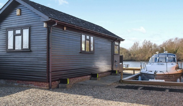 1 bedroom accommodation in Brundall