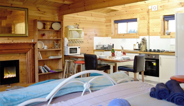 1 bedroom accommodation in Llanwnda, near Goodwick