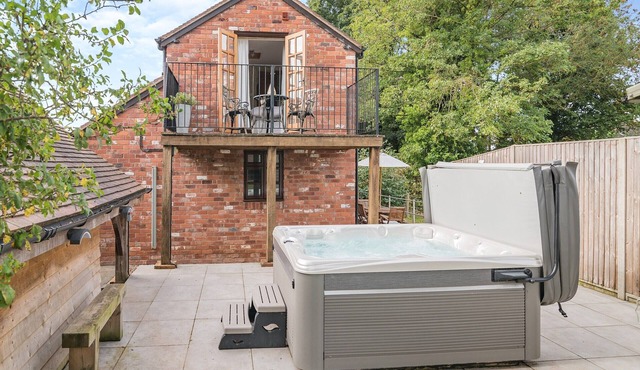 1 bedroom accommodation in Lugwardine, near Hereford