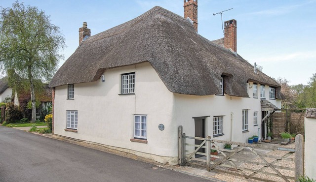 1 bedroom accommodation in Briantspuddle, near Wareham