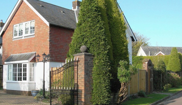 1 bedroom accommodation in Sway, near Lymington