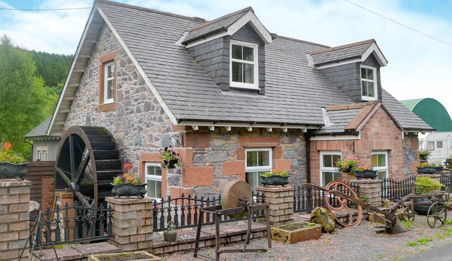1 bedroom accommodation in Glenmidge, Auldgirth, near Dumfries