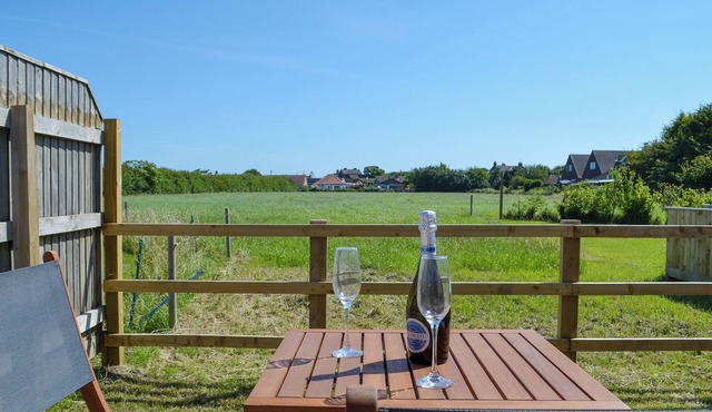 1 bedroom accommodation in Chapel St Leonards, near Skegness