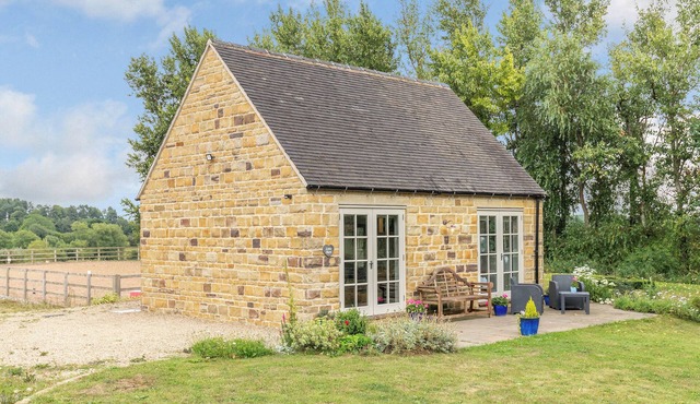 1 bedroom accommodation in Shirland, near Alfreton