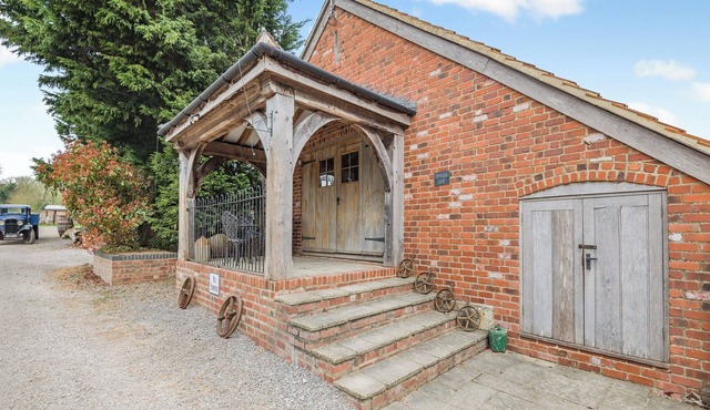 1 bedroom accommodation in Arlingham, near Frampton-on-Severn