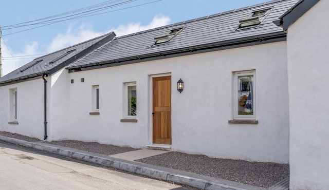 1 bedroom accommodation in Monknash, near Cowbridge