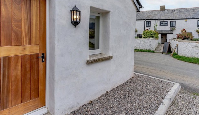 1 bedroom accommodation in Monknash, near Cowbridge