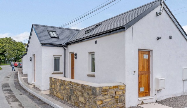 1 bedroom accommodation in Monknash, near Cowbridge