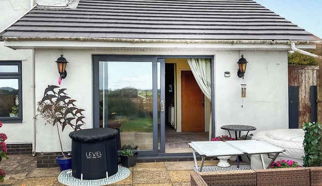 1 bedroom accommodation in St Athan , near Cardiff