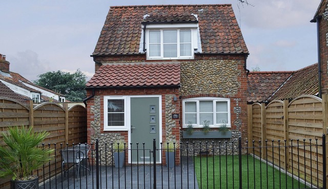 1 bedroom accommodation in Great Ryburgh, near Fakenham