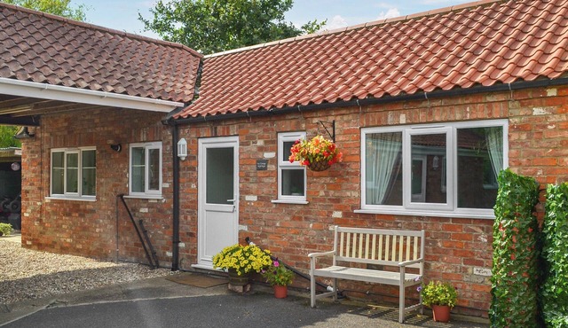 1 bedroom accommodation in Marshchapel, near Cleethorpes