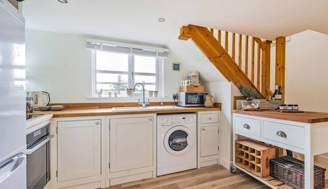 1 bedroom accommodation in Longdon