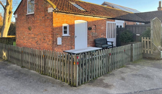1 bedroom accommodation in Wainfleet St. Mary, near Skegness