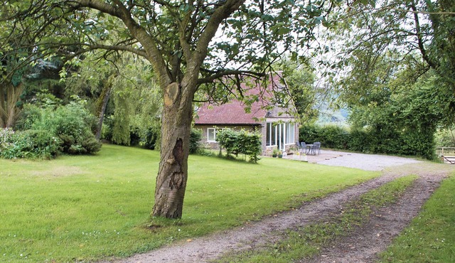 1 bedroom accommodation in Bamford