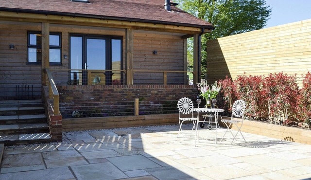 1 bedroom accommodation in Netherfield, near Battle