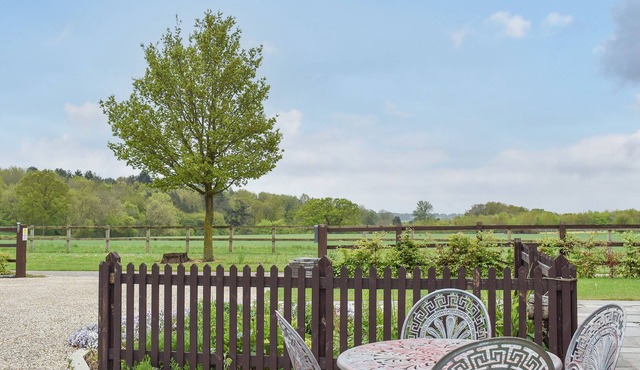 1 bedroom accommodation in Bures