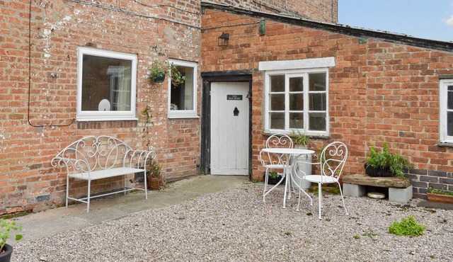 1 bedroom accommodation in No Man’s Heath, near Malpas