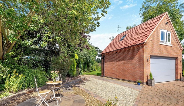 1 bedroom accommodation in Newark