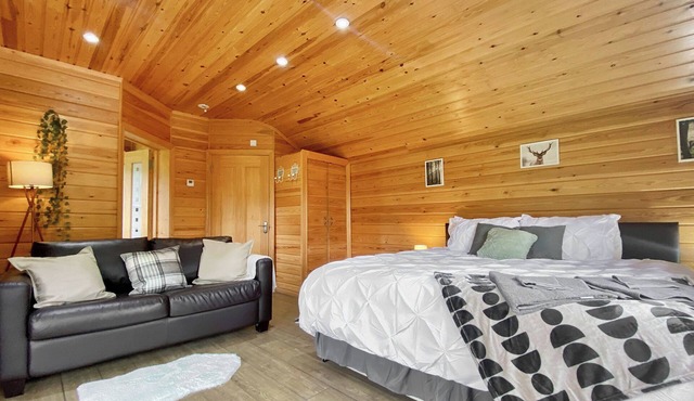 1 bedroom accommodation in Camerton, near Bath