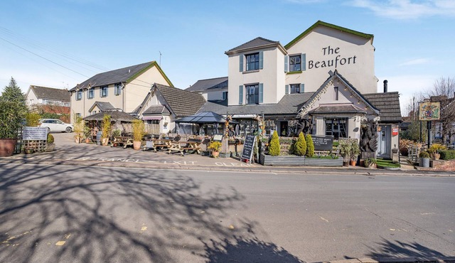 1 bedroom accommodation in Raglan, near Usk