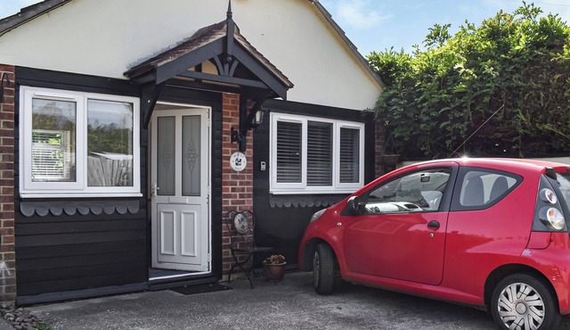 1 bedroom accommodation in Chichester, near Bognor Regis