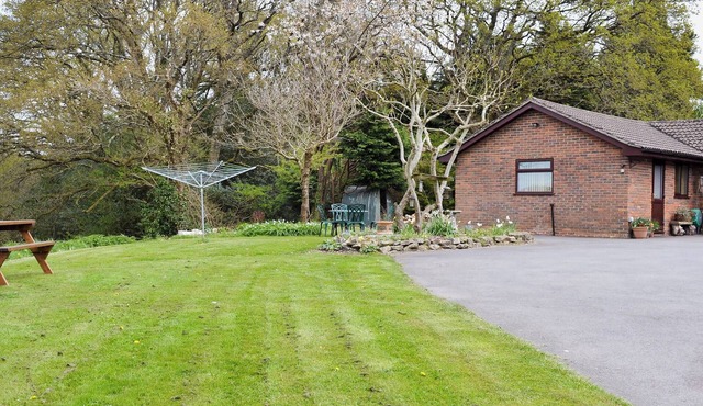 1 bedroom accommodation in North Poulner, near Ringwood