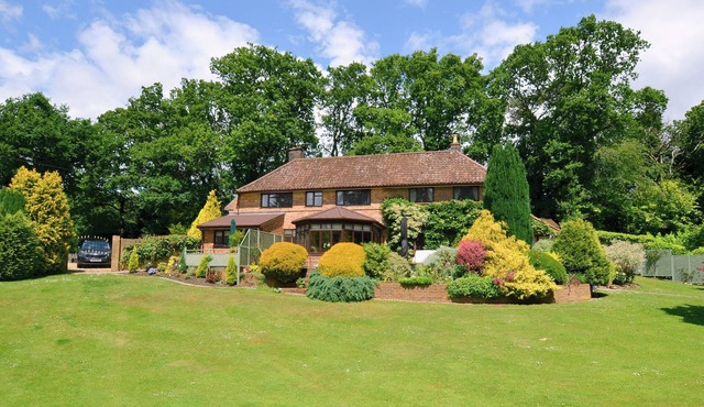 1 bedroom accommodation in Picket Hill, near Ringwood