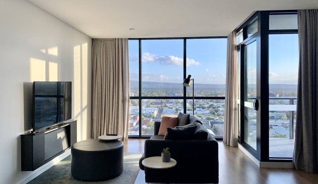 1 Bedroom Adelaide CBD Centre Apartment