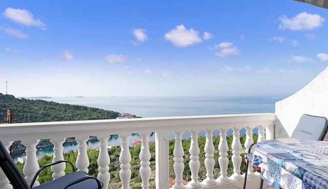 1 bedroom amazing apartment in Primosten