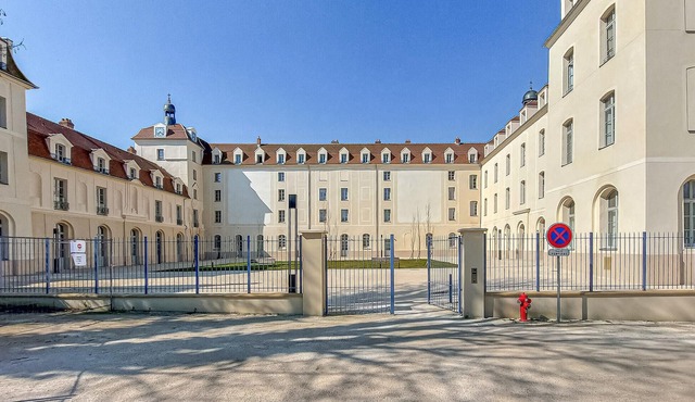 1 bedroom amazing apartment in Juilly
