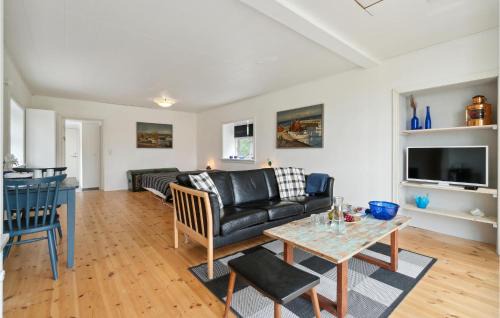 1 Bedroom Amazing Apartment In Rønne