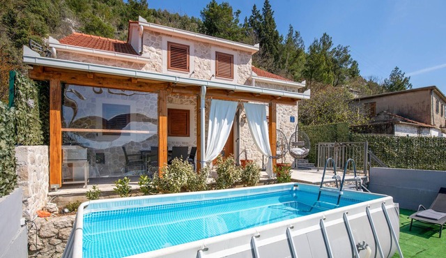 1 bedroom amazing home in Mliniste