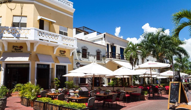 1 Bedroom Apartment Free Wired & Wireless Internet