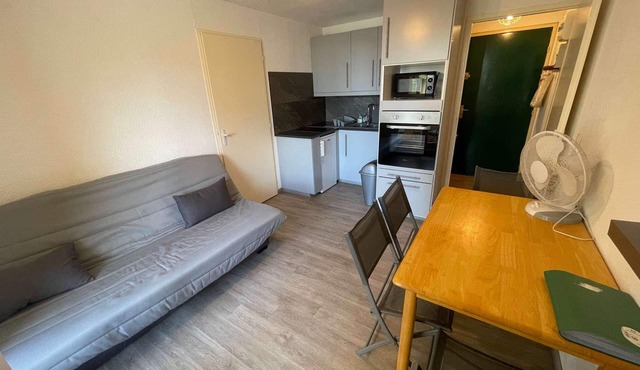 1 bedroom apartment close to the beach of Les Sablettes