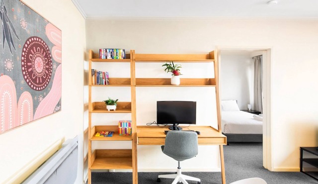 1-Bedroom Apartment with Complete Desk Setup