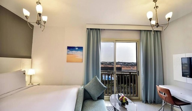 1 Bedroom Apartment Garden View Near Lagoon Marina