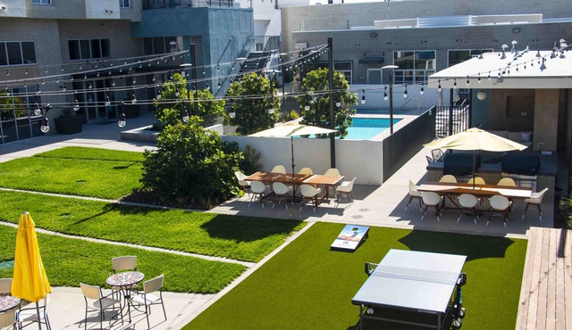 1 Bedroom Apartment located in the heart of Marina Del Rey